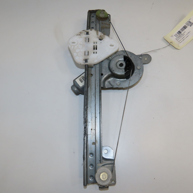 Mecanisme+moteur leve-glace arg occasion DACIA LOGAN I Phase 1 MCV 01-2007->10-2008 1.5 DCI 85ch 8200901104 1