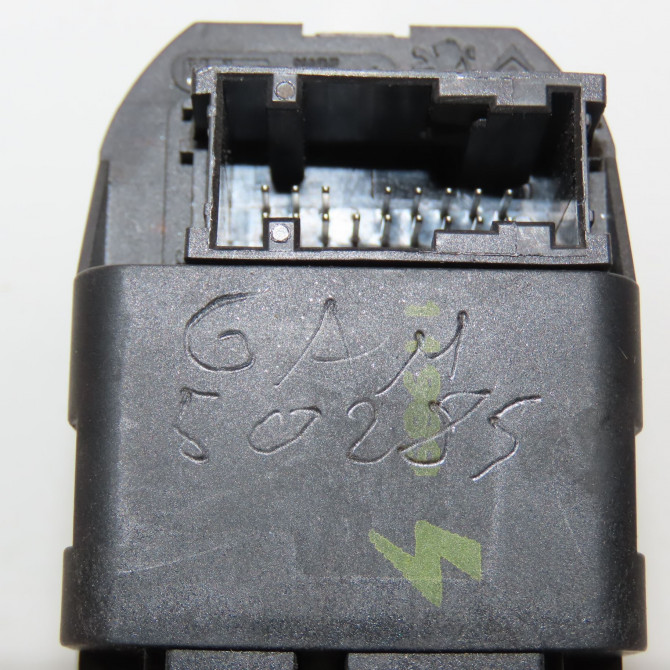 Commande lève-glace porte avant gauche occasion CITROEN JUMPY I Phase 1 09-1995->12-2003 2.0 HDI 95ch 6554WH 4