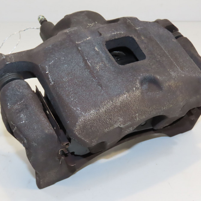 Etrier de frein avant gauche occasion CITROEN C4 AIRCROSS Phase 1 10-2011->... 1.6 e-HDI 115ch 1607499380 1