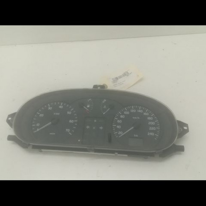 Compteur occasion RENAULT SCENIC I Phase 2 08-1999->06-2003 1.9 DCI 100ch 8200038777 1