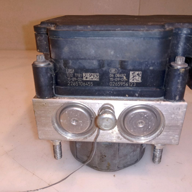 Unité hydraulique ABS occasion PEUGEOT 108 Phase 1 06-2014->... 1.0 VVTI 68ch 1611918680 2