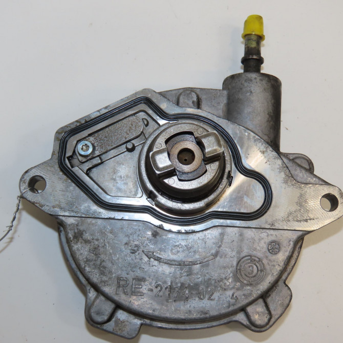 Pompe a vide occasion MERCEDES CLASSE A II Phase 1 12-2004->04-2008 2.0 CDI 16v 110ch 6402300265 3