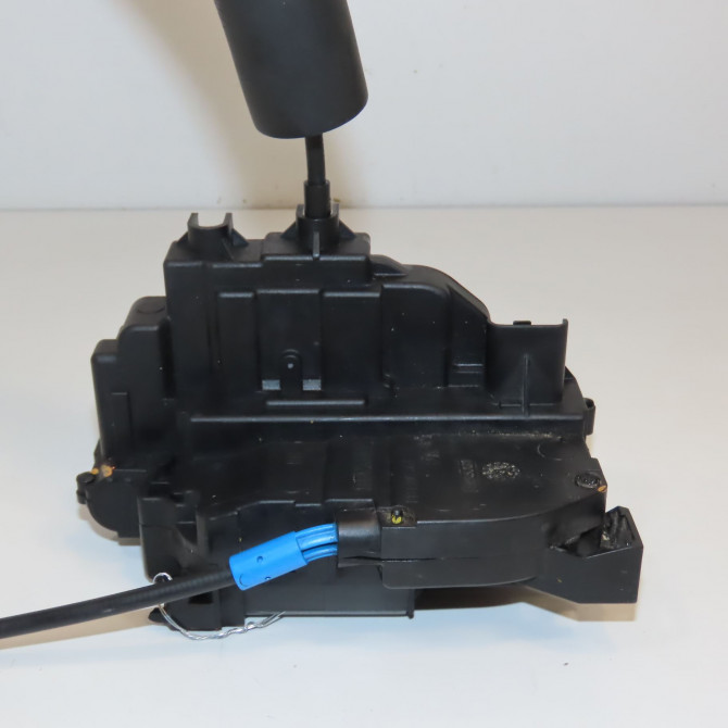 Serrure porte ard occasion RENAULT MEGANE III Phase 2 01-2012->06-2014 1.5 DCI 90ch 825020002R 5