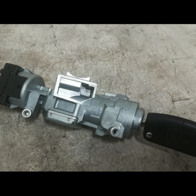 Kit serrures + antivol occasion FORD FOCUS CMAX I Phase 1 09-2003->03-2007 2.0 TDCI 16v 135ch 1466228 2