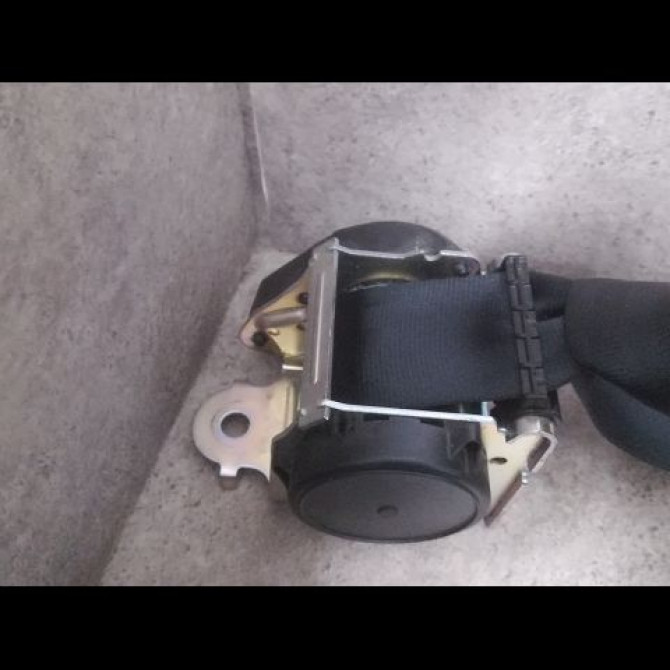 Ceinture arrière gauche occasion DACIA SANDERO II Phase 1 10-2012->... 1.0i 75ch 888418448R 2