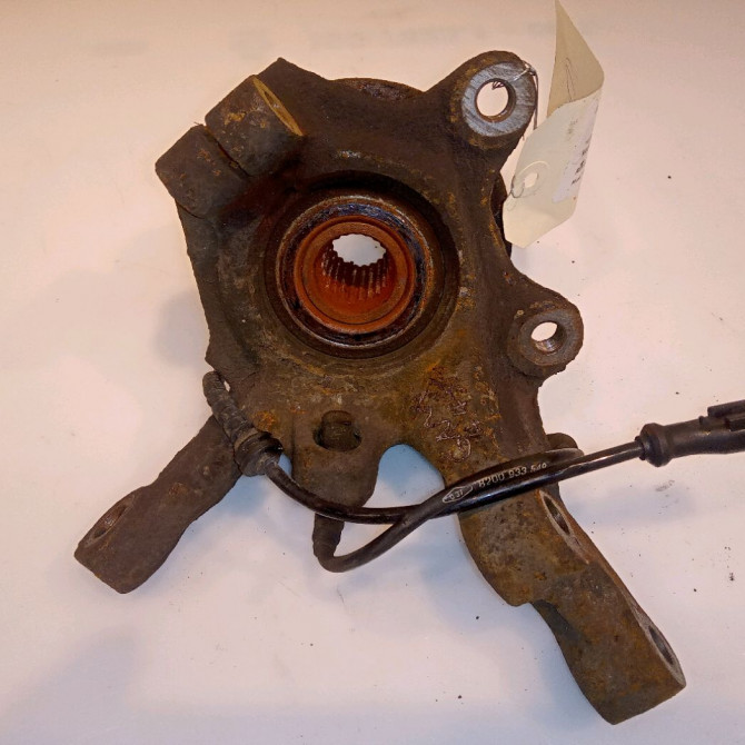 Moyeu avd occasion RENAULT CLIO CAMPUS II Phase 1 07-2006->07-2009 1.5 DCI 65ch 402027463R 2