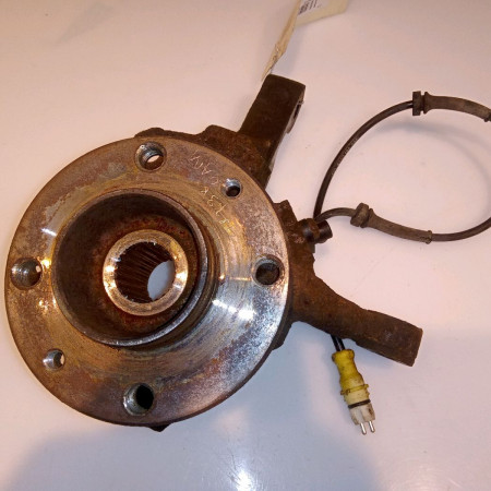 Moyeu avg occasion RENAULT CLIO II Phase 2 06-2001->07-2006 1.5 DCI 80ch 402027463R