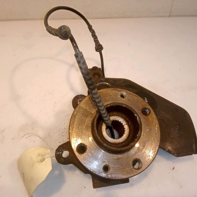 Moyeu avg occasion RENAULT TWINGO II Phase 1 06-2007->11-2011 1.5 DCI 75ch 402027463R 1