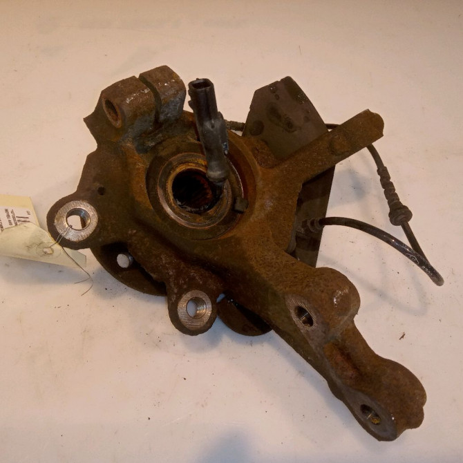 Moyeu avg occasion RENAULT TWINGO II Phase 1 06-2007->11-2011 1.5 DCI 75ch 402027463R 2