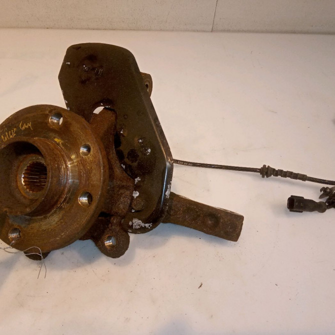 Moyeu avd occasion RENAULT TWINGO II Phase 1 06-2007->11-2011 1.5 DCI 75ch 402027463R 1