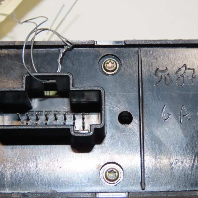 Commande lève-glace porte avant gauche occasion FORD CMAX I Phase 1 09-2003->03-2007 1.8 TDCI 115ch 4