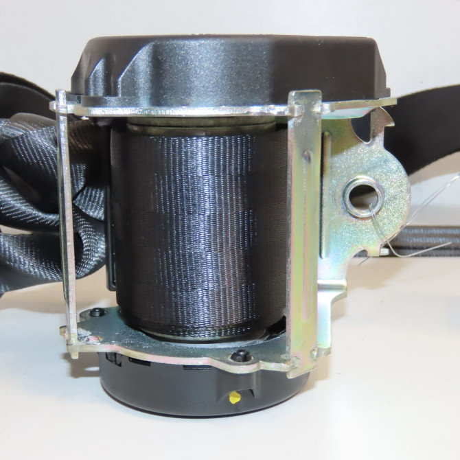 Ceinture avant droite occasion DACIA SANDERO II Phase 1 04-1995->04-1999 1.0i 75ch 2