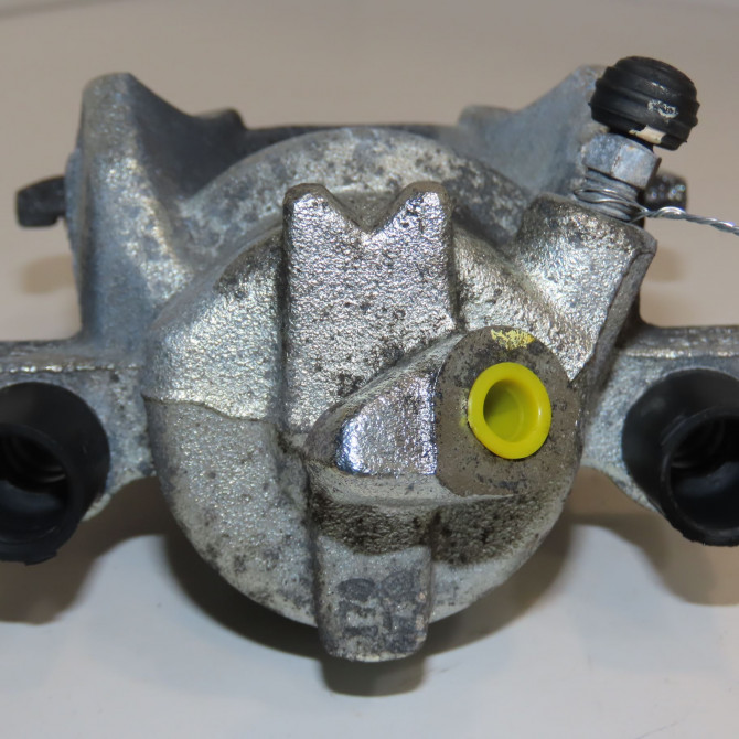 Etrier de frein avant droit occasion DACIA SANDERO II Phase 1 04-1995->04-1999 1.0i 75ch 410014752R 3