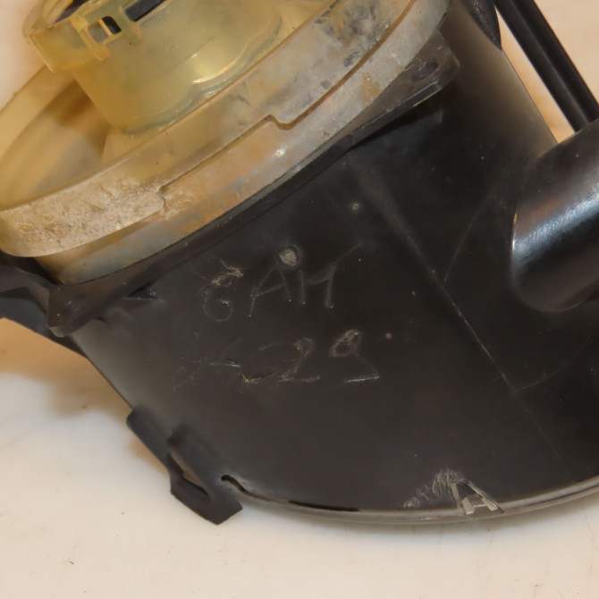 Phare antibrouillard avant droit occasion OPEL ZAFIRA II Phase 2 01-2008->12-2014 1.7 CDTI 16v 110ch 93357464 2