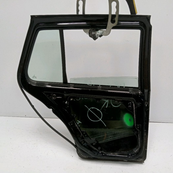 Porte arrière gauche occasion VOLKSWAGEN GOLF IV GOLF IV Phase 1 1998-01-01->2005-06-30 1.6i 2