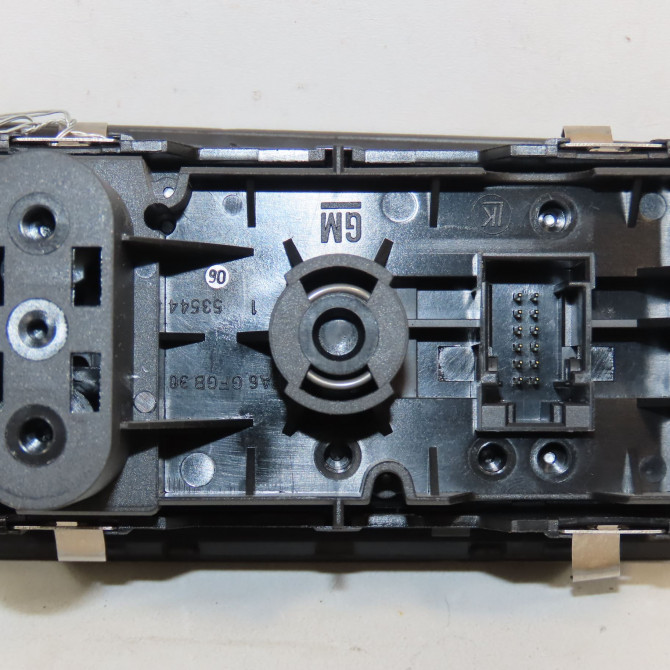 Interrupteur commande de phares occasion OPEL ZAFIRA II Phase 2 01-2008->12-2014 1.7 CDTI 125ch 93185584 2