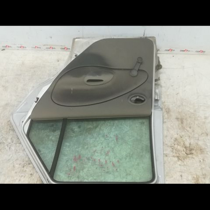 Porte arrière droite occasion FORD FIESTA IV Phase 2 09-1999->09-2002 1.3i 1007034 2