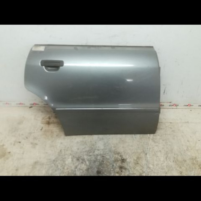 Porte arrière droite occasion AUDI A4 II Phase 1 01-2001->11-2004 2.5 TDi 163ch 8E0833052H 1