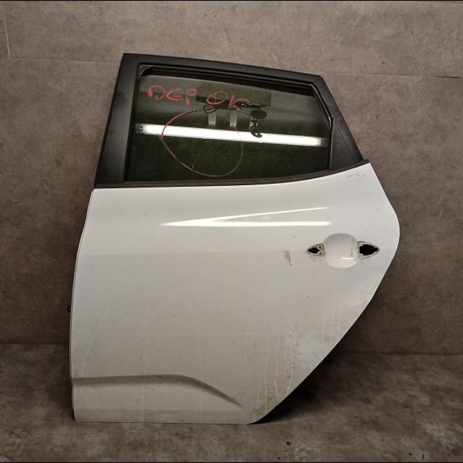 Porte arrière gauche occasion KIA VENGA Phase 1 04-1995->04-1999 1.6 CRDI 115ch 770031P000 1
