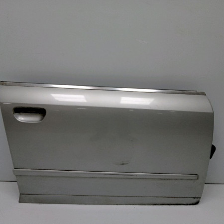 Porte avant droite occasion AUDI A4 II 8E0831052