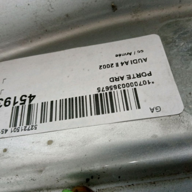 Porte arrière droite occasion AUDI A4 II 8E0833052H 4