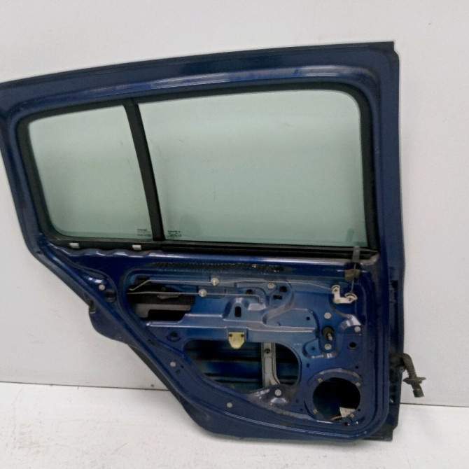 Porte arrière gauche occasion RENAULT CLIO II Phase 1 03-1998->06-2001 1.9 DTI 4