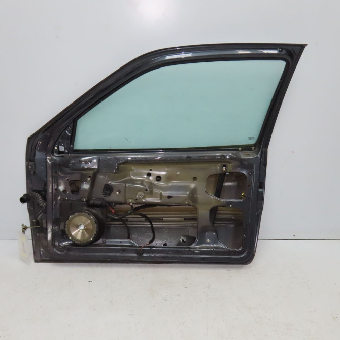 Porte avant droite occasion VOLKSWAGEN POLO III Phase 2 11-1999->12-2001 1.4 6N3831056J 2