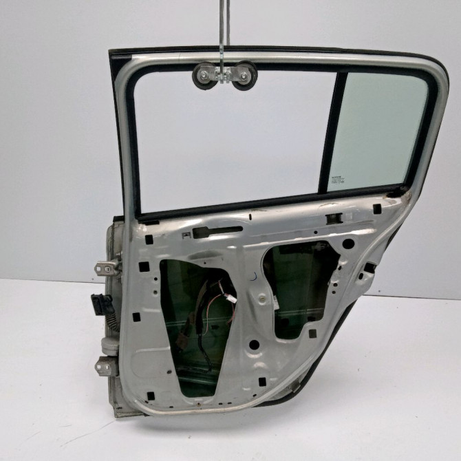 Porte arrière droite occasion RENAULT MEGANE II Phase 1 09-2003->12-2005 1.6 16v 7751473734 3