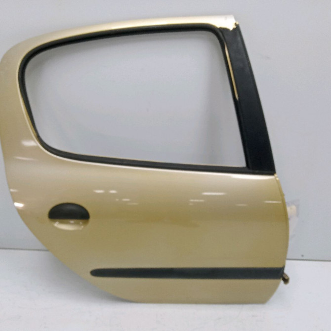 Porte arrière droite occasion PEUGEOT 206 Phase 1 09-1998->03-2009 1.4i 9008A5 1
