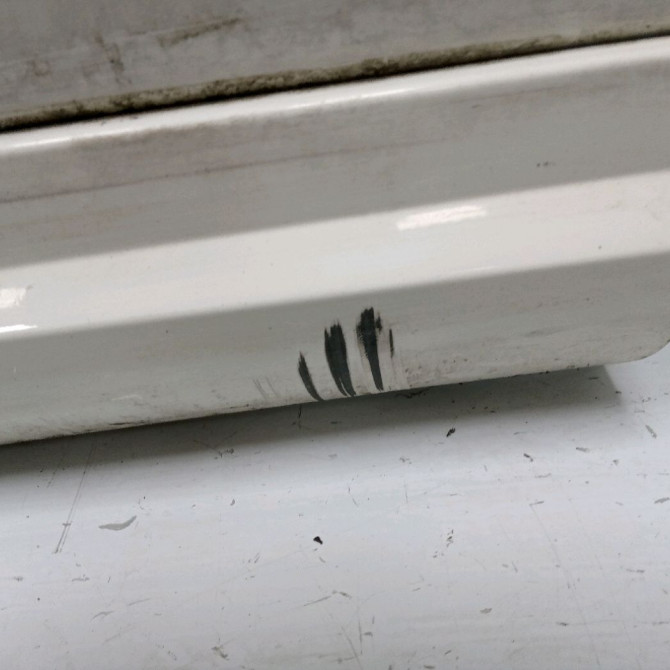 Porte arrière droite occasion MASERATI LEVANTE 4