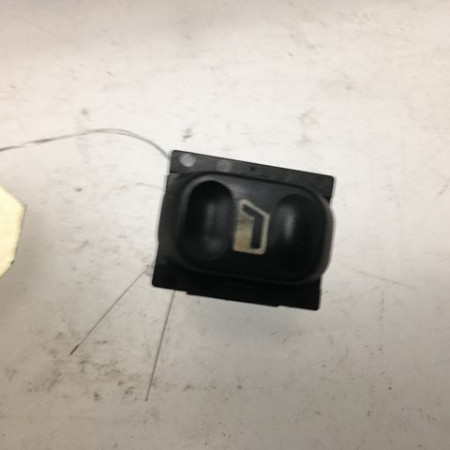 Commande lève-glace porte avant droite occasion CITROEN XSARA Phase 2 09-2000->12-2005 2.0 HDi 90ch 6552Z7