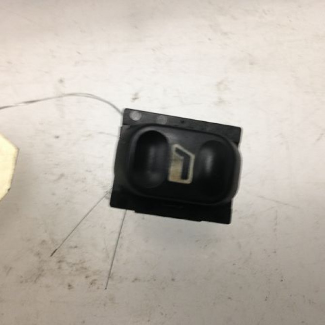 Commande lève-glace porte avant droite occasion CITROEN XSARA Phase 2 09-2000->12-2005 2.0 HDi 90ch 6552Z7 1