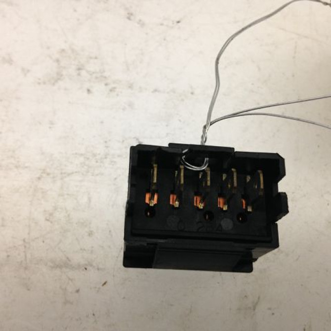 Commande lève-glace porte avant droite occasion CITROEN XSARA Phase 2 09-2000->12-2005 2.0 HDi 90ch 6552Z7 2