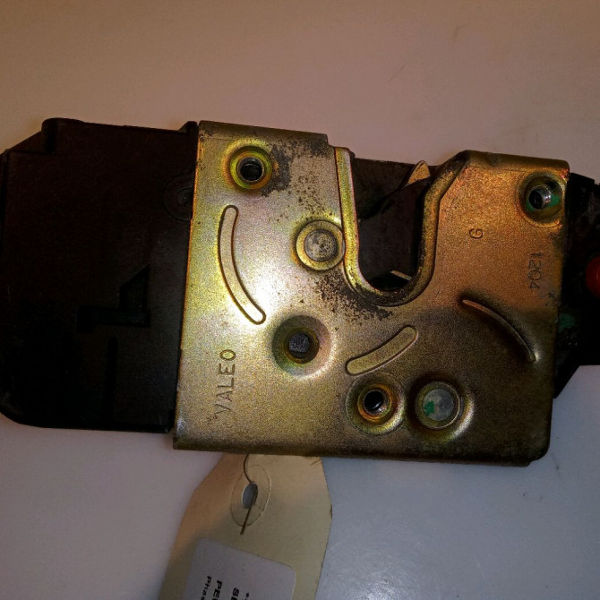 Serrure porte arg occasion PEUGEOT 206 Phase 1 09-1998->03-2009 1.4i 913772 1