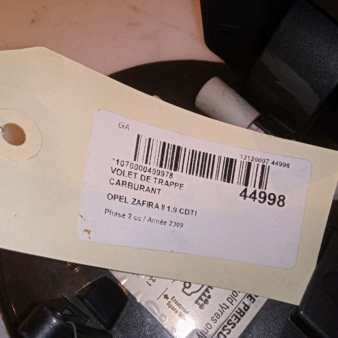 Volet de trappe carburant occasion OPEL ZAFIRA II Phase 2 01-2008->12-2014 1.9 CDTI 100ch 93185623 4