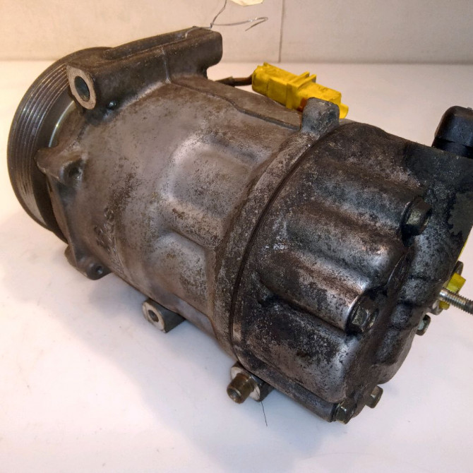 Compresseur air conditionne occasion CITROEN C4 GRAND PICASSO I Phase 1 10-2006->09-2013 2.0 HDI 138 ch 648728 3