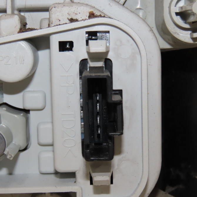 Feu arrière droit occasion PEUGEOT 2008 Phase 1 01-2013->... 1.6 BlueHDI 100ch 9678074380 3