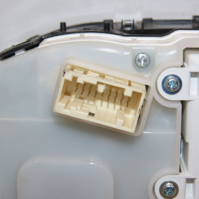 Compteur occasion PEUGEOT 2008 Phase 1 01-2013->... 1.2i PURETECH 110ch 9822703680 3