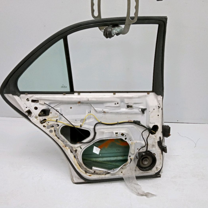 Porte arrière gauche occasion MERCEDES CLASSE E II 210730230528 3