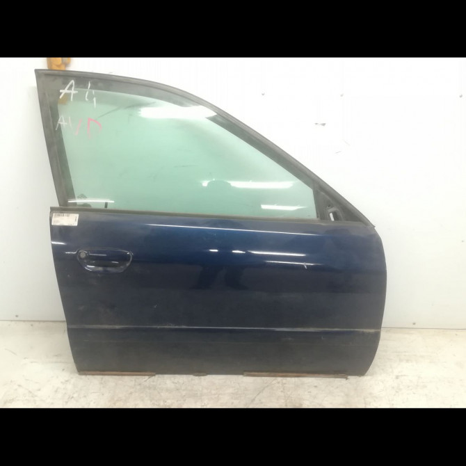 Porte avant droite occasion AUDI A4 I Phase 2 02-1999->01-2001 8D0831052B 1