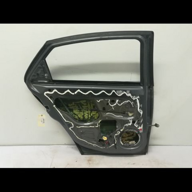 Porte arrière gauche occasion OPEL VECTRA III Phase 1 06-2002->10-2005 2.2 DTI 16v 125ch 93175839 2