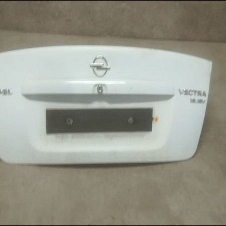 Coffre arrière occasion OPEL VECTRA II Phase 1 11-1995->02-1999 1.6i 16v 90463701