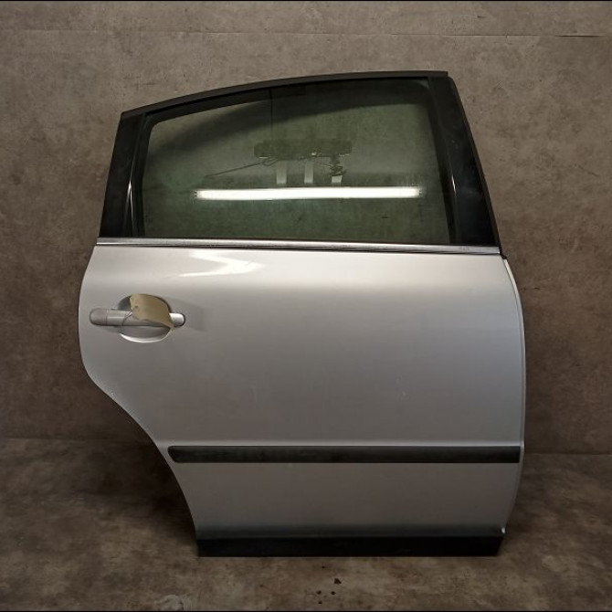 Porte arrière droite occasion VOLKSWAGEN PASSAT IV Phase 2 10-2000->03-2005 1.9 TDI 130ch 3B5833052AB 1