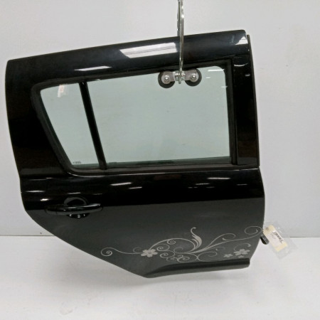 Porte arrière droite occasion SUZUKI SWIFT III Phase 1 03-2005->09-2011 1.3 DDIS 75ch 6800362J00
