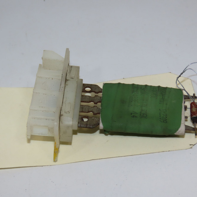 Resistance de chauffage occasion DACIA SANDERO I Phase 1 06-2008->10-2012 1.2 16v 75ch 2