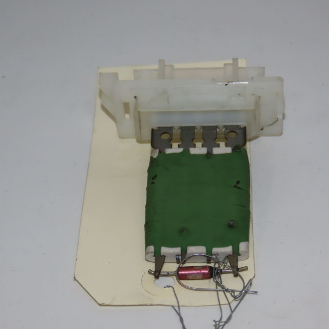 Resistance de chauffage occasion DACIA SANDERO I Phase 1 06-2008->10-2012 1.2 16v 75ch 2