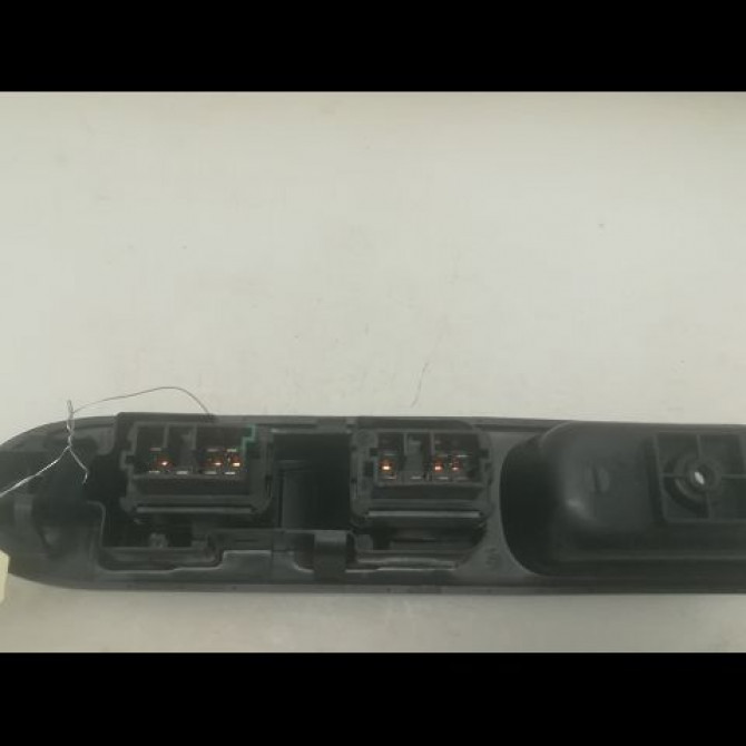Commande lève-glace porte avant gauche occasion PEUGEOT 307 Phase 1 04-2001->06-2005 1.6 HDI 16v 110ch 2