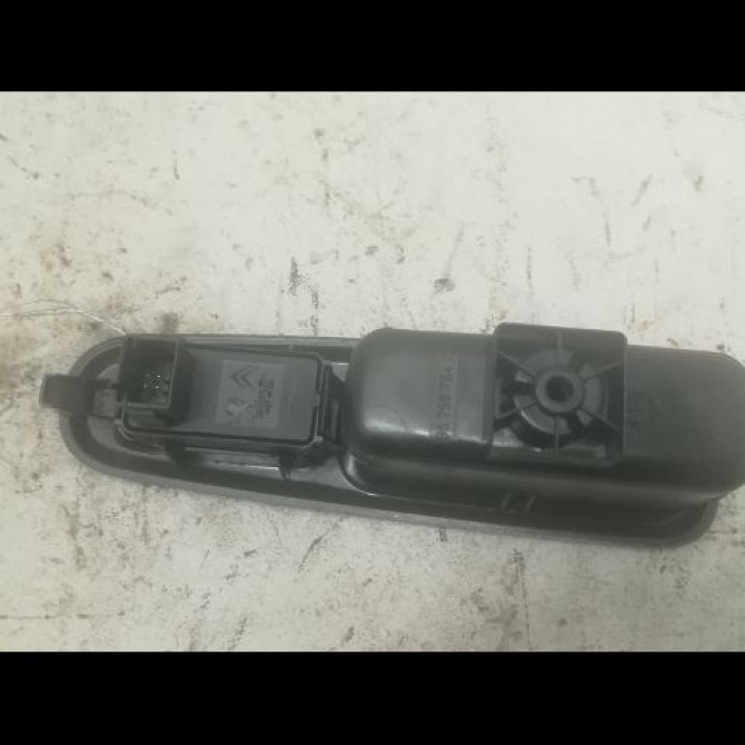 Commande leve-glace porte arrière gauche occasion PEUGEOT 3008 I Phase 1 04-2009->12-2013 2.0 HDI 163ch 2