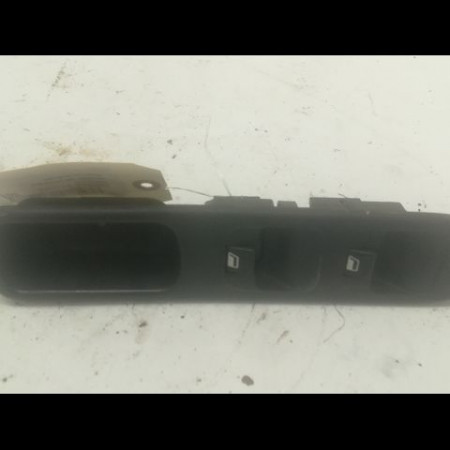 Commande lève-glace porte avant gauche occasion PEUGEOT 307 Phase 1 04-2001->06-2005 2.0 HDI 90ch