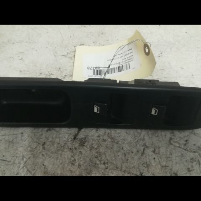 Commande lève-glace porte avant gauche occasion PEUGEOT 307 Phase 1 04-2001->06-2005 2.0 HDI 90ch 1